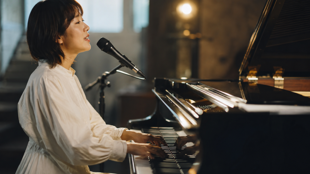 ピアノの弾き語りおすすめ曲10選